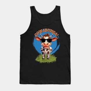 Cute Funny cow with sunglasses saying Cowabunga! Tank Top